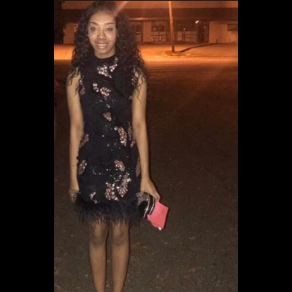 Fashion Nova Dress 👗 Rose Gold & Black w/ added feathers Size Small Worn Once - Picture 1 of 3